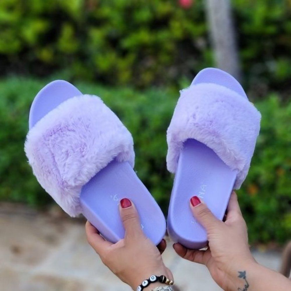 Women's Violet Furry Platform Wedge Slippers Sandal - Picture 2 of 4